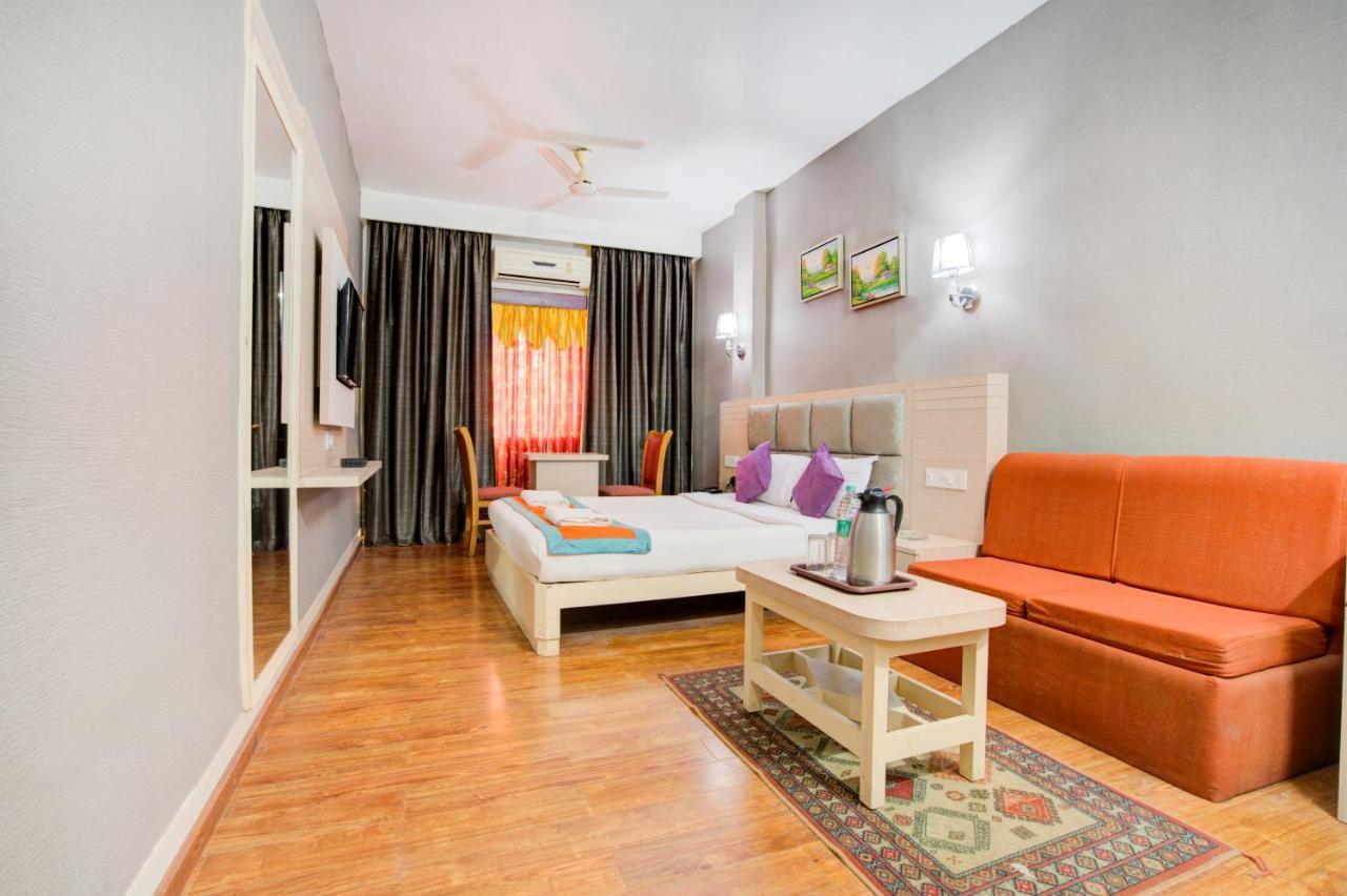 Hotel Mahadev Palace Deoghar Kültér fotó