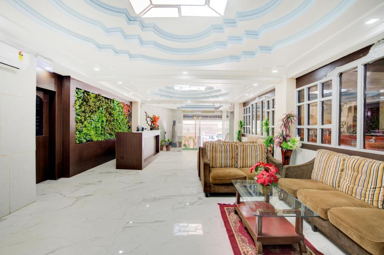 Hotel Mahadev Palace Deoghar Kültér fotó